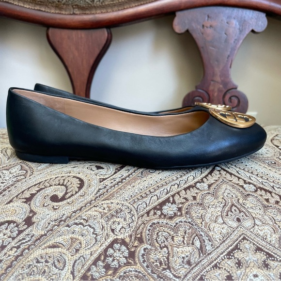 Tory Burch Benton Ballet Flats Shoes Black Nappa Leather Gold Tone Logo Size 7.5 - Picture 3 of 13